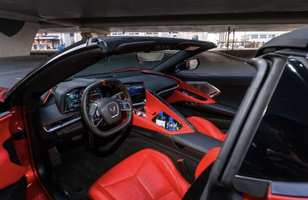 Chevrolet Corvette C8 Stingray 2023 - Image 5