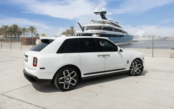 Rolls Royce Cullinan 2022