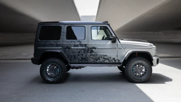 Mercedes Brabus 4X4 2021 - Image 3